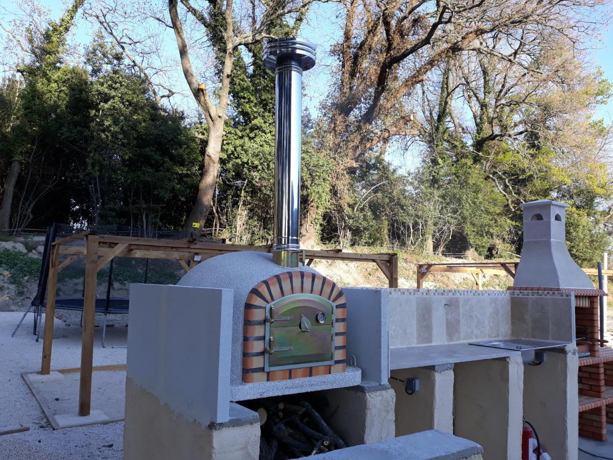 Gite De Leonie Moulin De Tartay En Avignon Eksteriør bilde